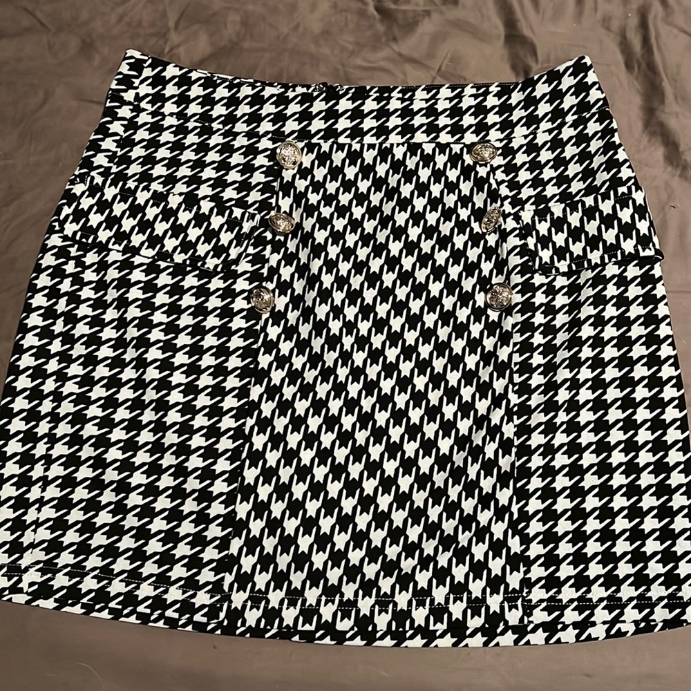 CUTE B&W ELEGANT SKIRT